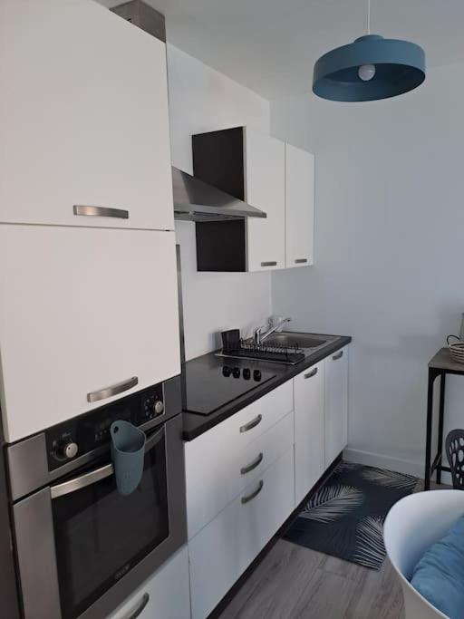 Charmante Petite Maison A 2 Pas De La Mer Maison 6 บินิค ภายนอก รูปภาพ