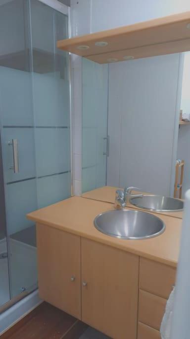Charmante Petite Maison A 2 Pas De La Mer Maison 6 บินิค ภายนอก รูปภาพ